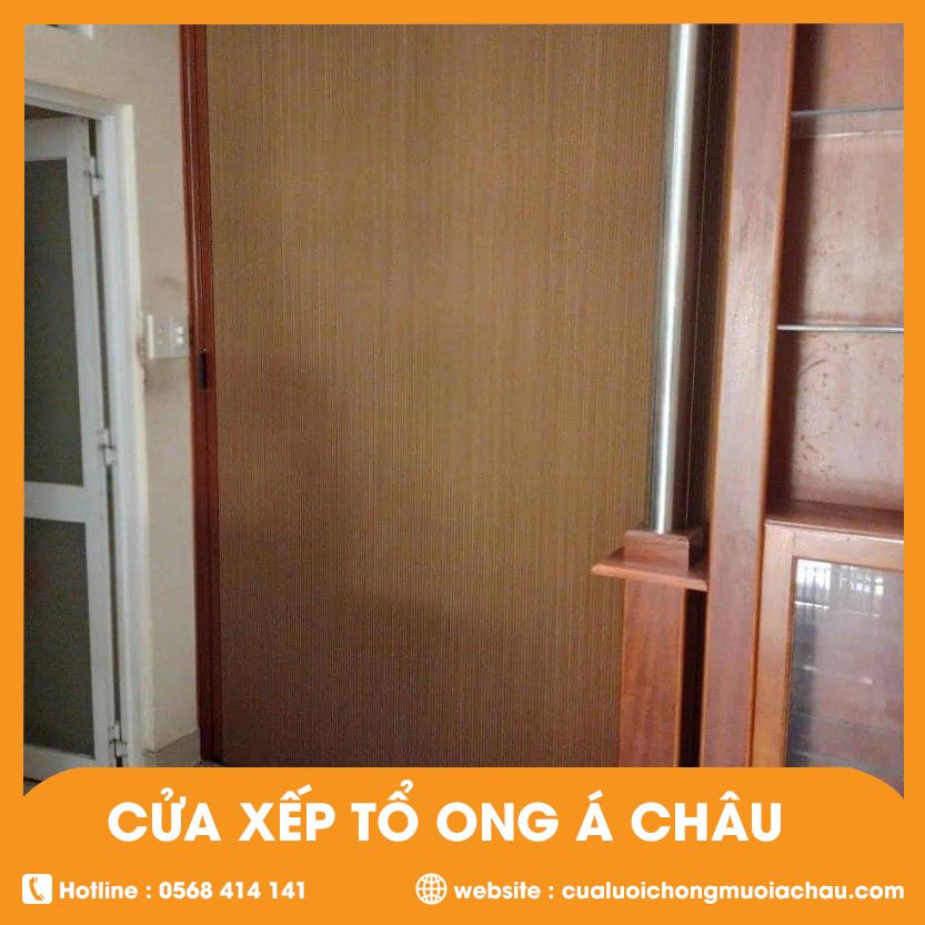 Á Châu Door